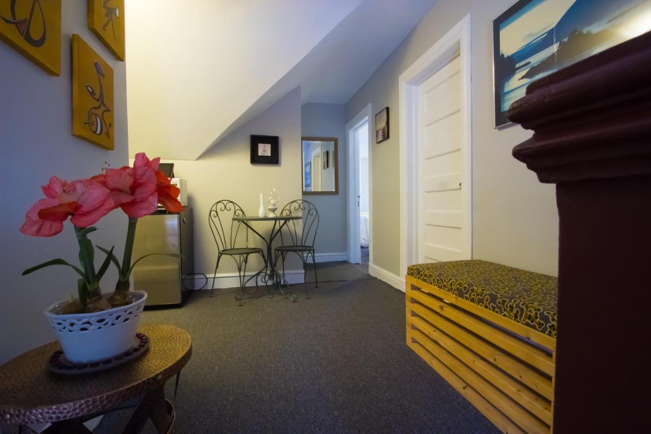 A And Fayebed And Breakfast, Inc, New York Bagian luar foto